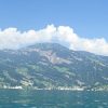 Wolken auf dem Bergkamm