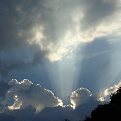 Sonnenuntergang mit Wolken