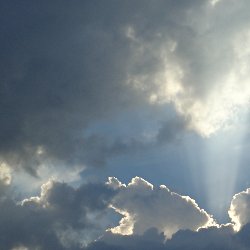Sonnenuntergang mit Wolken