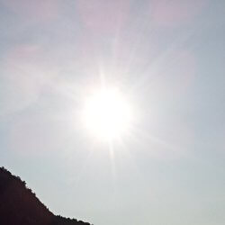Sonne am Himmel