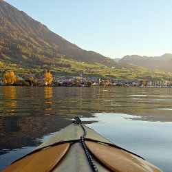Bootsspitze in Abendstimmung