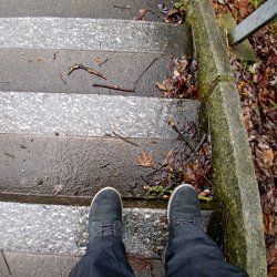 Auf einer Treppe